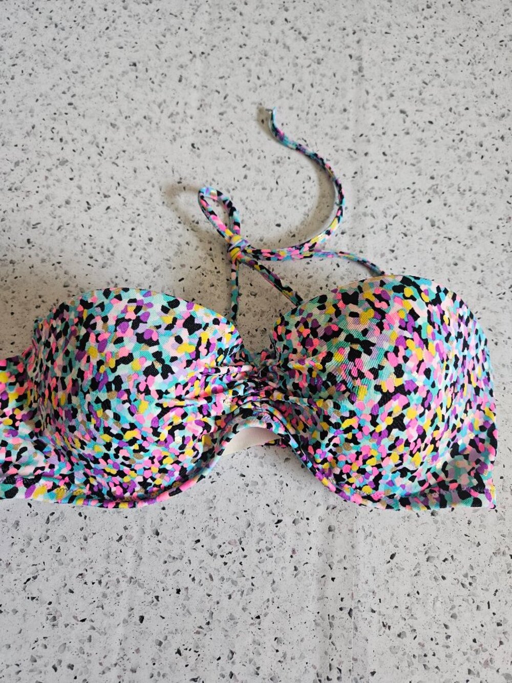 Victoria Secret Bikini Top 32C